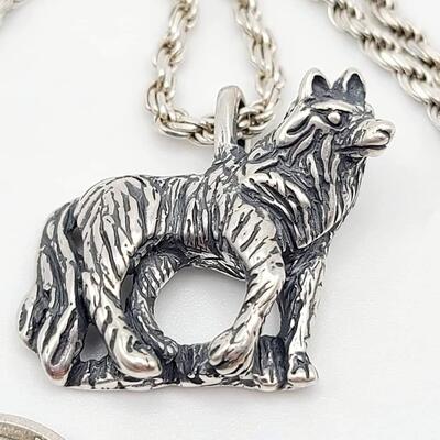 Sterling silver wolf necklace and pendant 42  g
