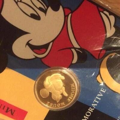 Commemorative 1/10 oz Gold Mickey Mouse  .Reserve set .
