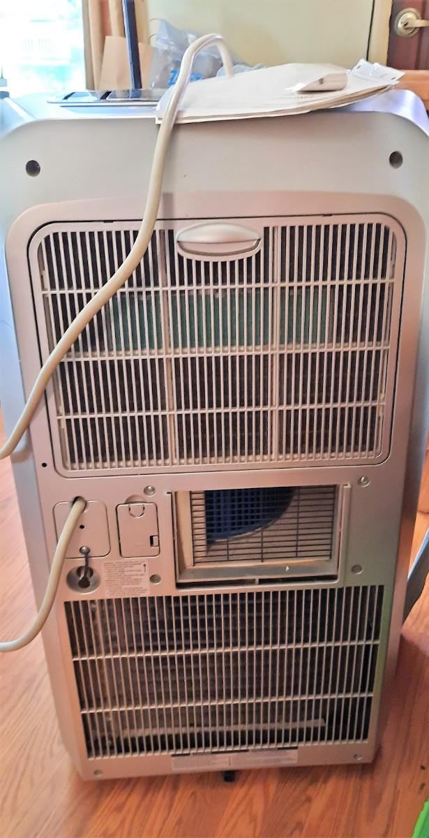 Lot 290 Everstar Air Conditioner w/ Remote Portable FreeStanding