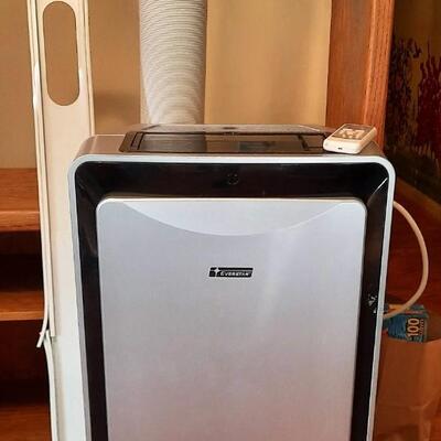 Lot 290  Everstar Air Conditioner w/ Remote - Portable Free-Standing