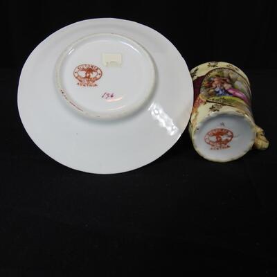 Tea cup with saucer