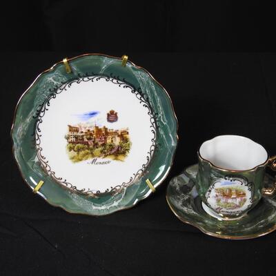 Collection of teacups & saucers/underplates