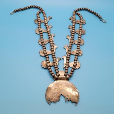 Lot PV 5: Handcrafted Native American Southwestern Zuni Peacock Squash Blossom Necklace