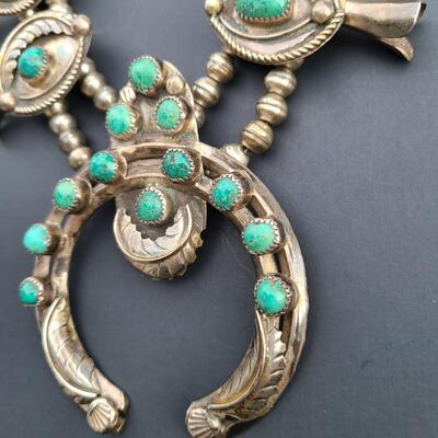 Lot PV 6: American Indian Southwestern Navajo Squash Blossom Turquoise and Silver necklace