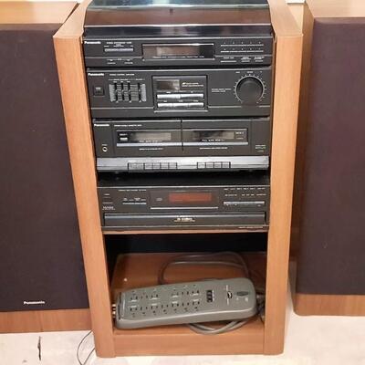 Lot 316  Panasonic Stereo Amplifier, 5 Disk CD Player, Turntable, Double Cassette System