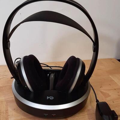 Lot 317  Monodeal UHF Wireless Headphones w/ Charging Stand