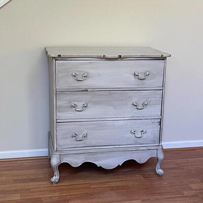 French Provincial Light Grey Antiqued 3 Drawer Chest