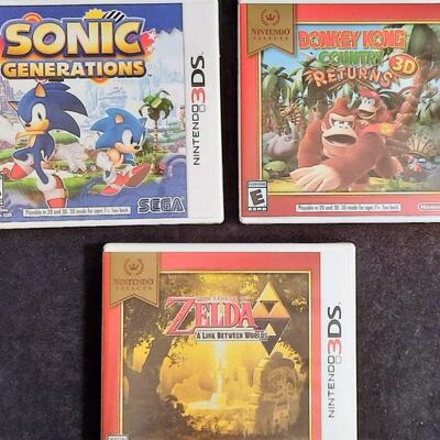 Lot 347  Nintendo 3 DS Games Qty 3 - Zelda A Link Between Worlds