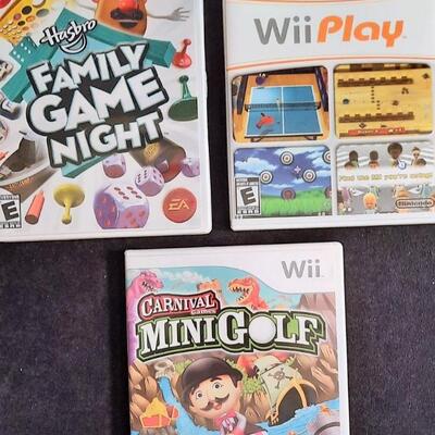 Lot 362  Wii Games Qty 3- Hasbro Family Game Night, Wii Play & Carnival Mini Golf