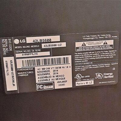 Lot 366 LG TV 42" w/ Remote   Model# 42LB5600-UZ