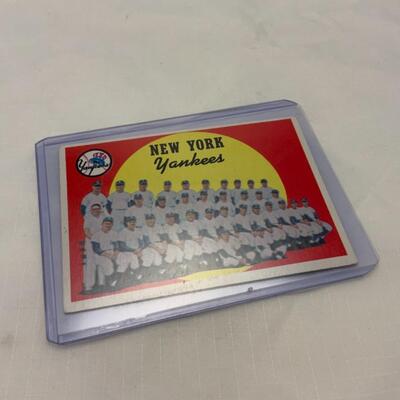 [7] VINTAGE | New York Yankees Team Picture | TOPPS Card #510 | 1959