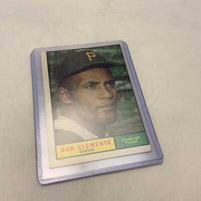 [13] VINTAGE | Bob Clemente | TOPPS Card #388 | 1961 | Pittsburgh Pirates
