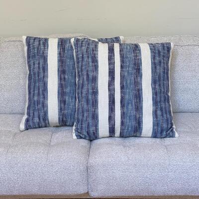 Pair of Navy & White Pillows With Matching Throw