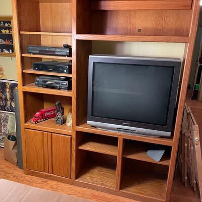 Lot 389  Oak Media Wall Unit