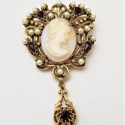 Lot #160  Vintage Carved Shell Cameo - signed FLORENZA