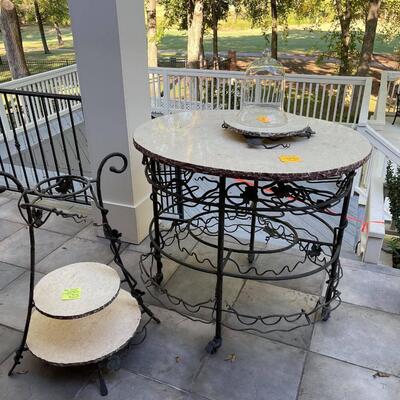 Lot 21: Patio Table & more