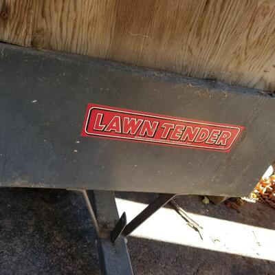 Towable Lawn Cart