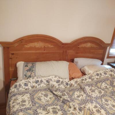 Broyhill King Bed Frame