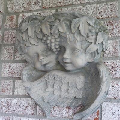 Beautiful Cherubs Wall Hanging