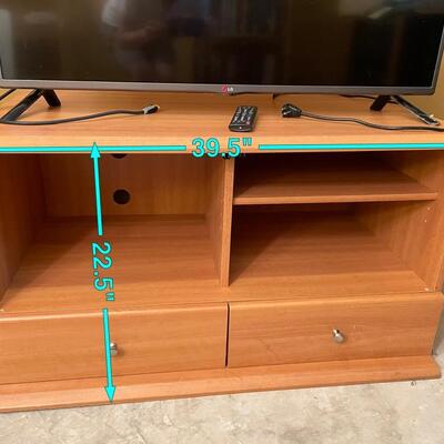 Lot 366.5  TV Stand