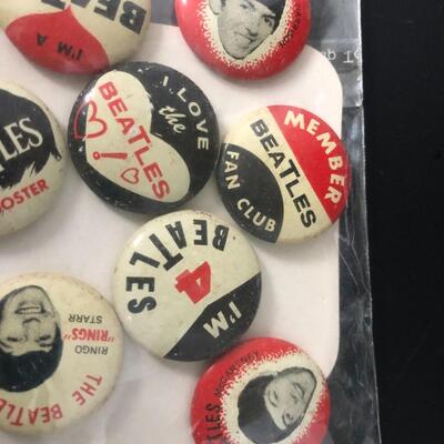1964 Beatles Vintage Buttons Set