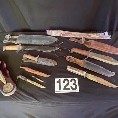 LOT#123MB: Assorted Edged Weapons Lot #1