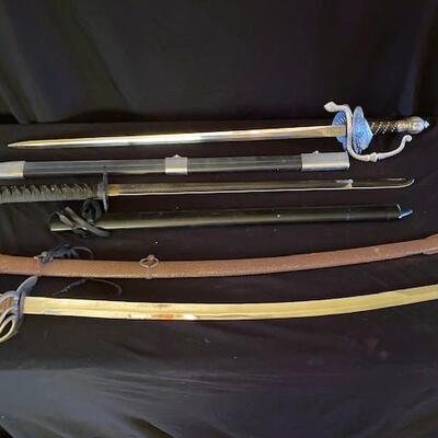 LOT#127MB: Three-Piece Edged Weapons Lot