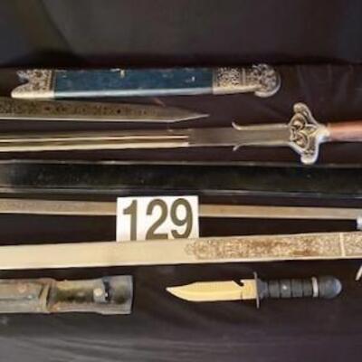 LOT#129LR: Assorted Edged Weapons Lot #2