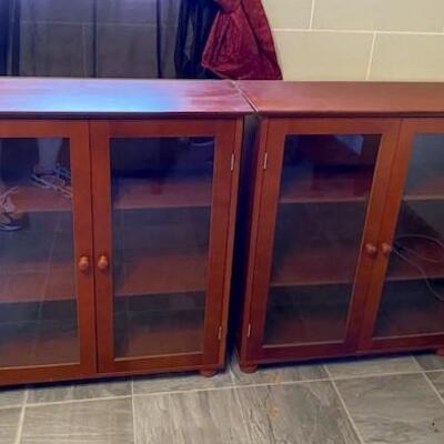 LOT#159B2: Pair of Glass Front Book Shelves