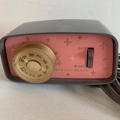 #19 Vintage Pink Harmony House Electronic