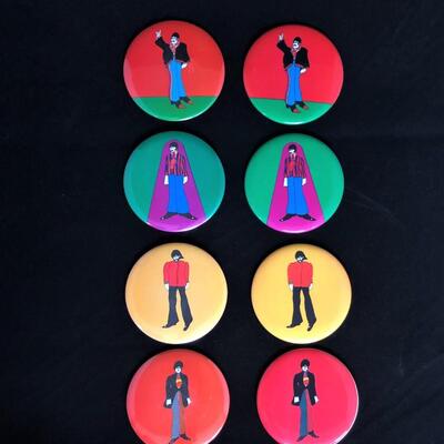 1968 Beatles 8 Buttons King Features Subafilms Primrose Confectionary Ltd Siough England