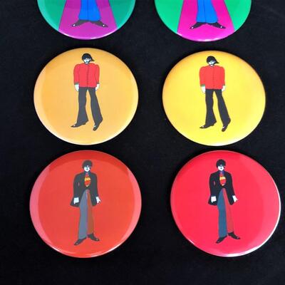 1968 Beatles 8 Buttons King Features Subafilms Primrose Confectionary Ltd Siough England