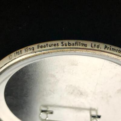 1968 Beatles 8 Buttons King Features Subafilms Primrose Confectionary Ltd Siough England