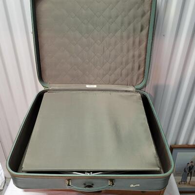 Vintage Skyway Luggage & Samsonite Briefcase