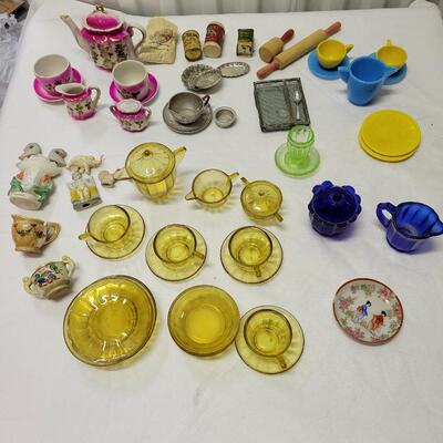 Vintage Doll House Kitchenware, Toy Tea Sets & More