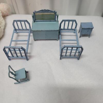 Vintage Bakeware, Doll House Furniture & Table Cloths