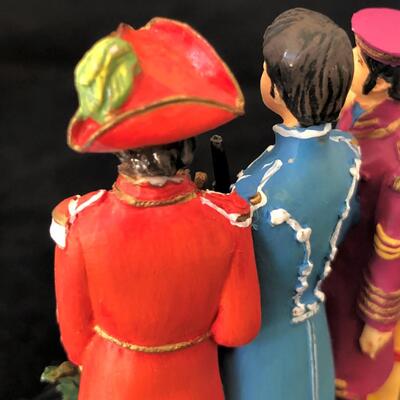 Pair of Beatles Sergeant Pepper Lonely Hearts Club Band Music Dome