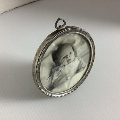 B - 246 Antique Sterling Silver Picture Frame