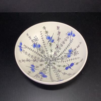 B - 274. Hand Painted Scavenger of Norway Bowl