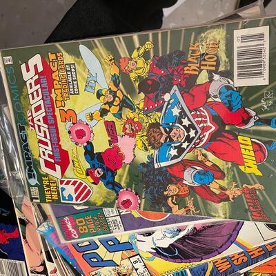 Lot 393  Assortment of DC and Marvel Comics