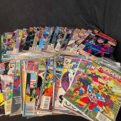 Lot 393  Assortment of DC and Marvel Comics