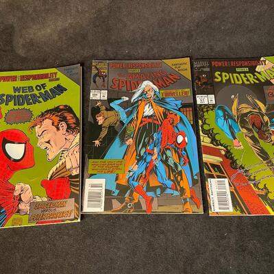 Lot 394  Assortment of DC and Marvel Comics
