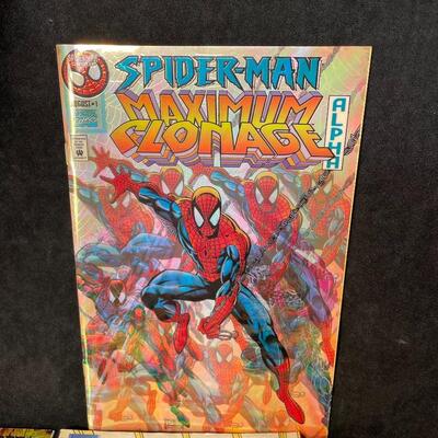 Lot 394  Assortment of DC and Marvel Comics