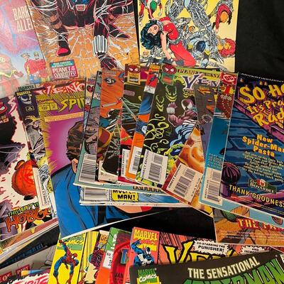 Lot 394  Assortment of DC and Marvel Comics
