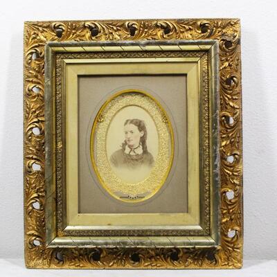 Antique Gold Framed Photograph of a 19th Century Woman