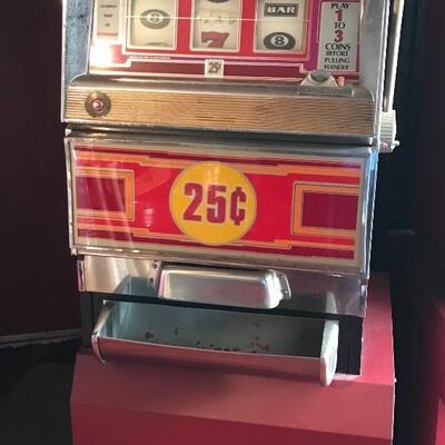 Lot 1: Vintage Slot Machine Bally Manufacturing | EstateSales.org