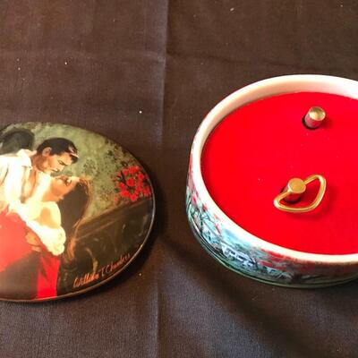 Lot 49: Gone With The Wind Music Box W.S. George COA