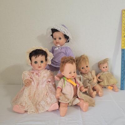 Lot Vintage Dolls