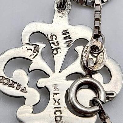 Sterling silver key  necklace 25 g