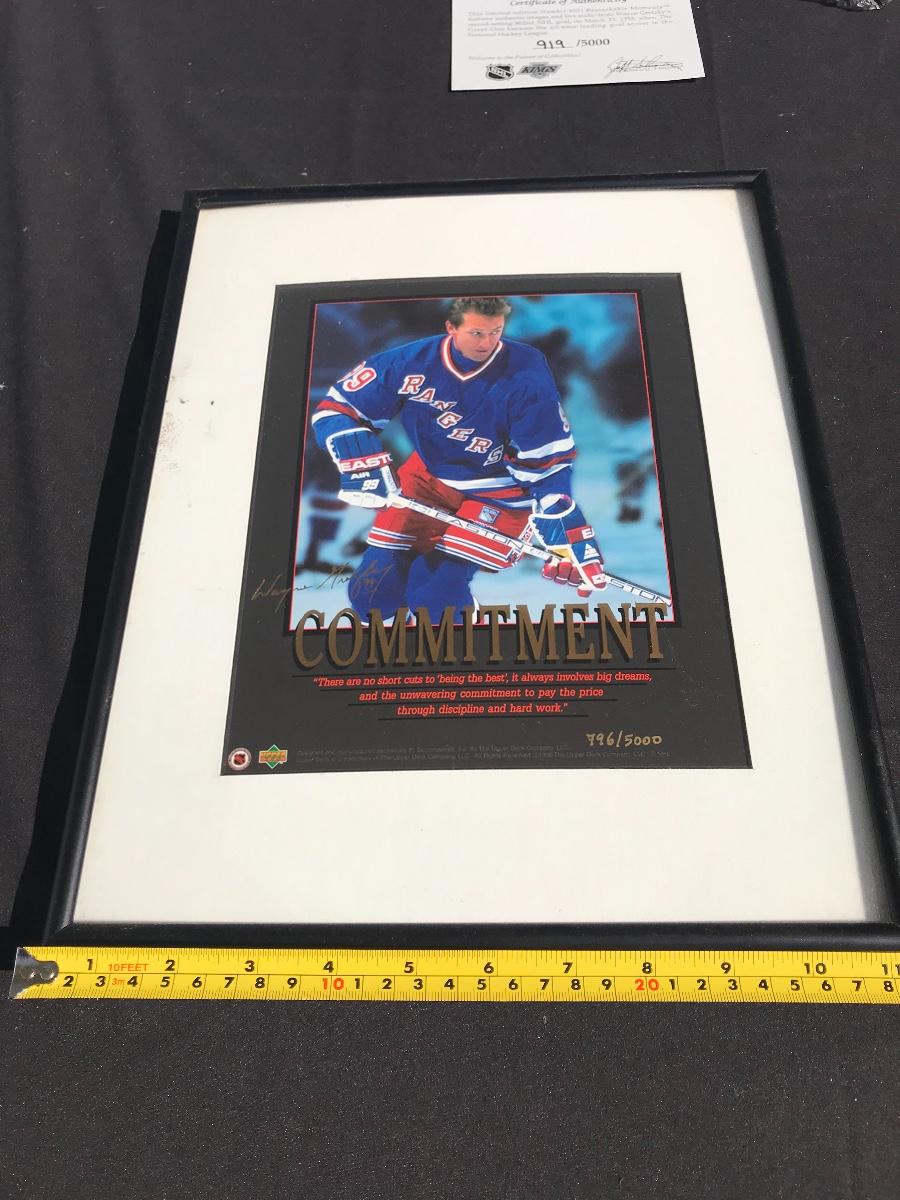 The Ultimate Guide To Wayne Gretzky Memorabilia: Collecting Tips & Resources - Image 5